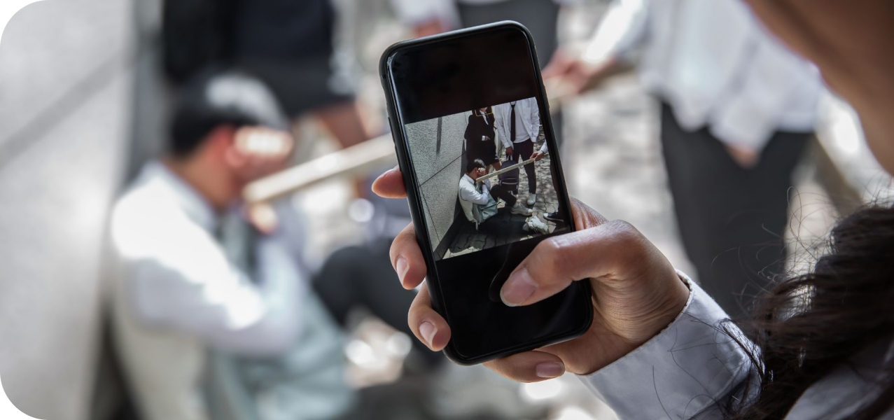 학교폭력 관련 이미지